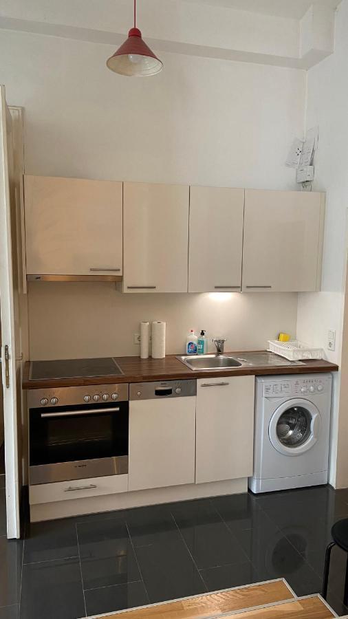Citycenter Apartment Виена Екстериор снимка