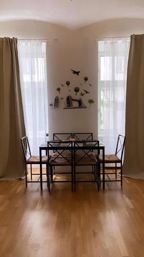Citycenter Apartment Виена Екстериор снимка